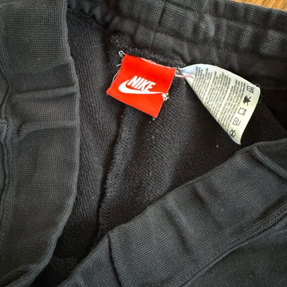 Nike Joggers/Sweatpants - Picture 4 of 4